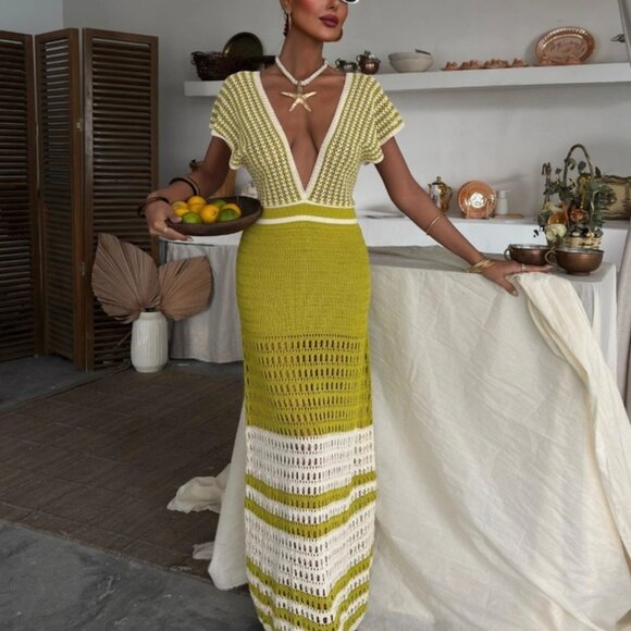 Resort wear - Picture 1 of 5